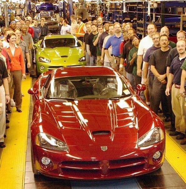 The first 2008 Dodge Viper SRT10 rolls off the assembly line at Chryslers Conner Avenue Assembly Plant in Detroit.